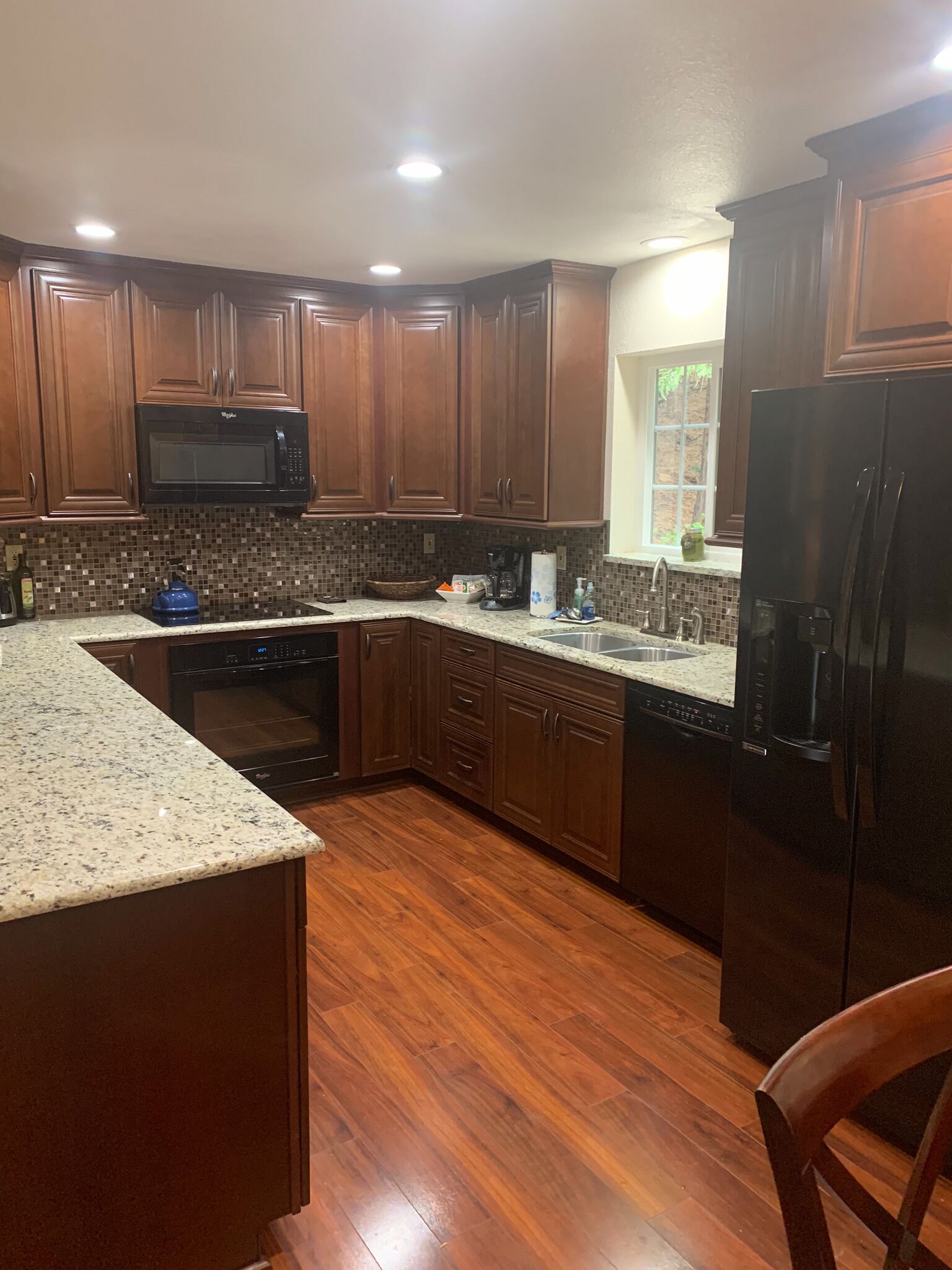 The Lama Lodge - A Spacious, Clean and Updated Mountain/Ski Mi-Wuk Village Cabin