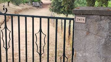 Enceinte de lâhĂ©bergement