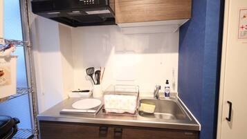 Basic Apartment, Non Smoking | Private kitchen | Mini-fridge, microwave, electric kettle, cookware/dishes/utensils