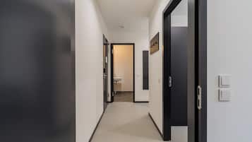 Apartment with 2 Bed & a Living Room | 2 makuuhuonetta, allergiatestatut vuodevaatteet
