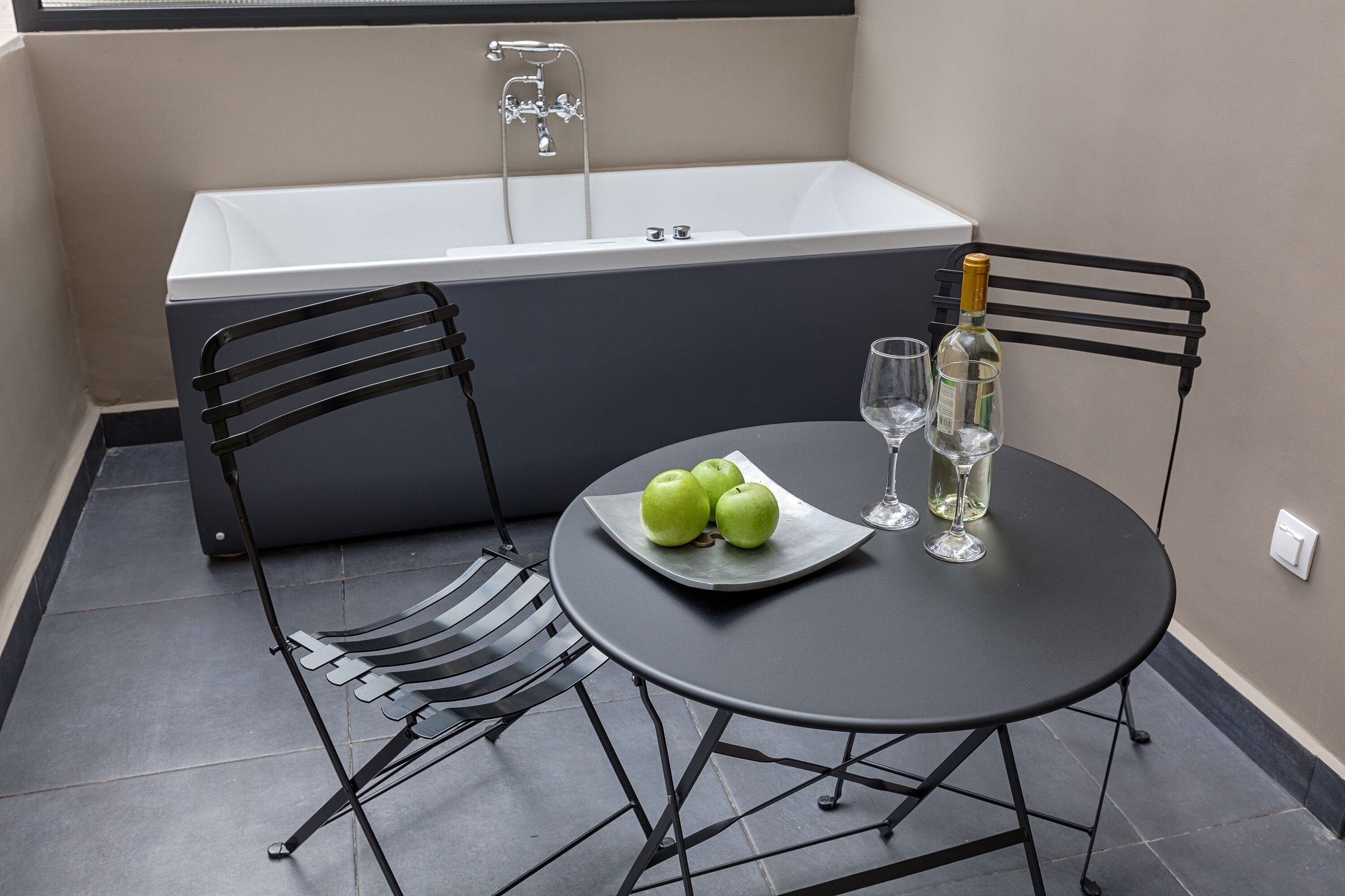 deluxe double room, hot tub | terrace/patio