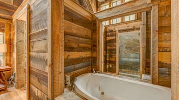 House, 3 Bedrooms | Bathroom