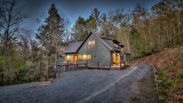 House, 3 Bedrooms | Exterior