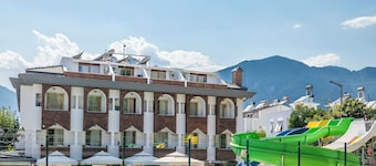 Fame Hotel