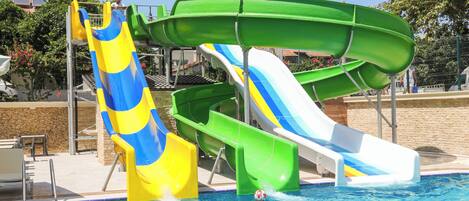 Toboggan aquatique
