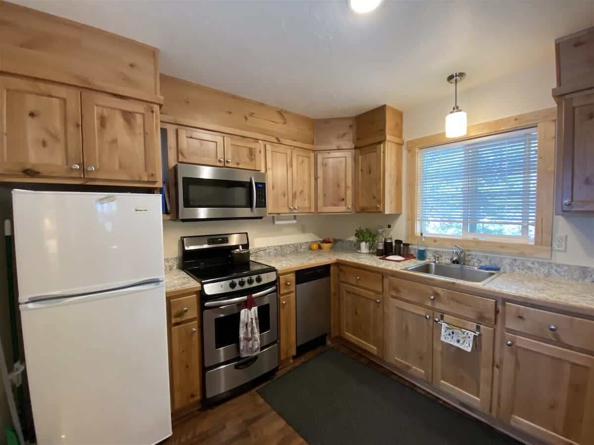 冰箱、微波炉、烤箱、炉灶