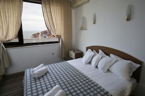 Basic-Zimmer | Bügeleisen/Bügelbrett, kostenloses WLAN, Bettwäsche