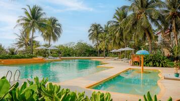 2 outdoor pools, pool umbrellas, sun loungers