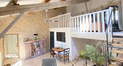 Gîte Dans Bâtisse du 17ème Siècle