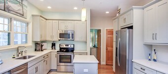 Sandy Seas Villa - Just one home from the Sand