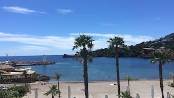 Playa en los alrededores