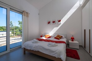 4 Schlafzimmer, Zimmersafe, Bügeleisen/Bügelbrett, Reisekinderbett
