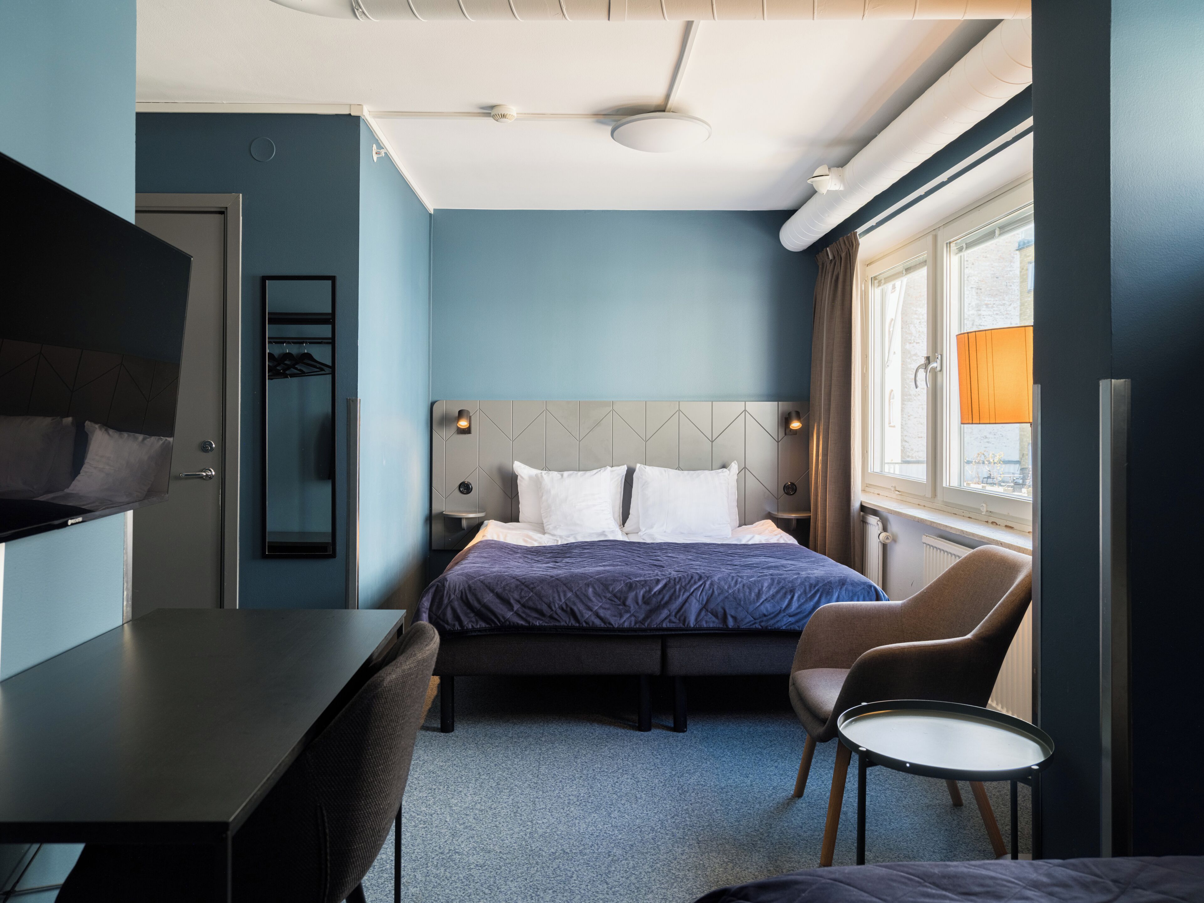 Habitación triple, 1 habitación, baño privado | Wifi gratis y ropa de cama