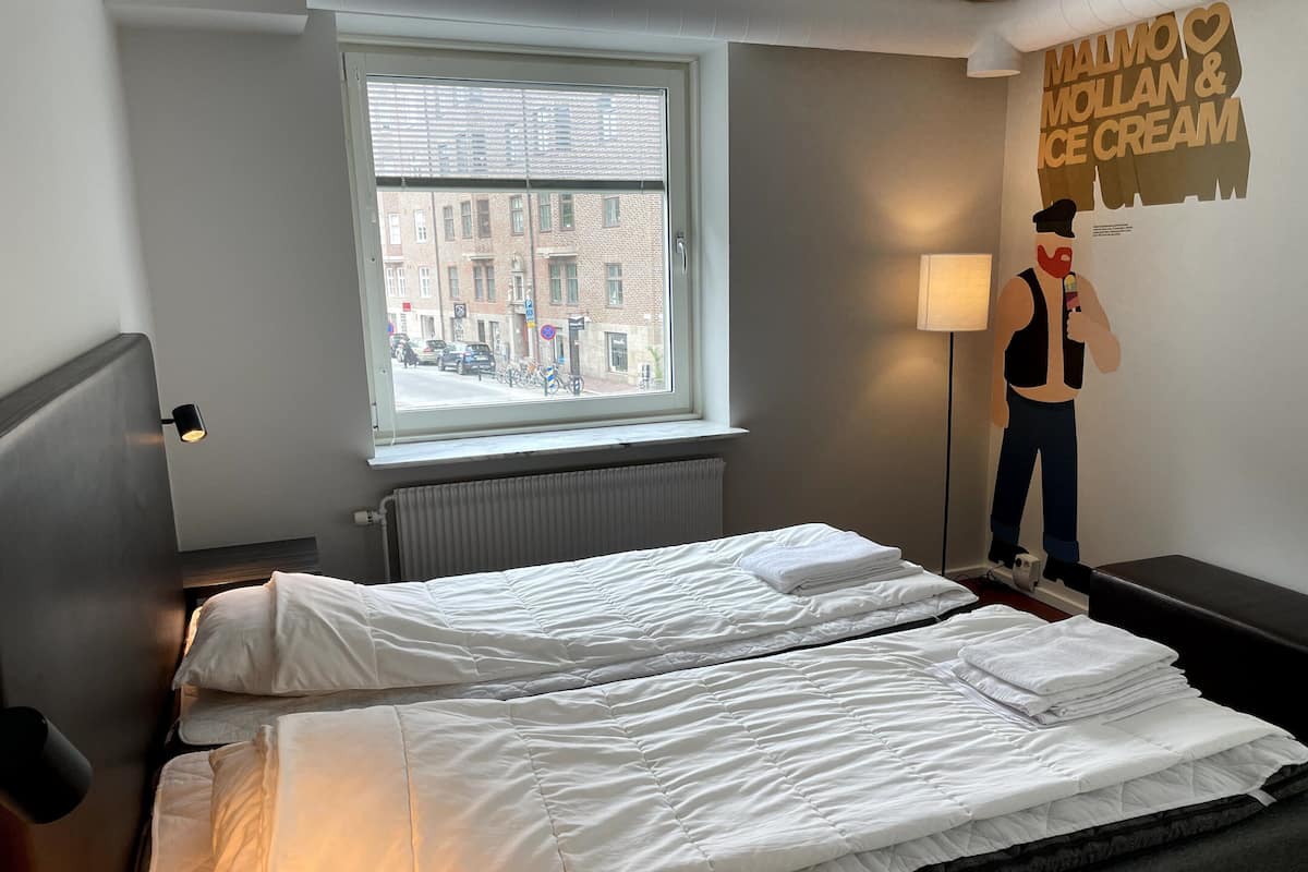 Gratis wi-fi och sÀngklÀder