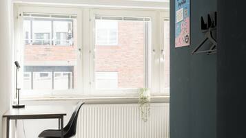 Single Room, 1 Twin Bed, Shared Bathroom | Free WiFi, bed sheets