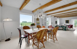 Dining - Awesome home in Stege with WiFi (Stege)