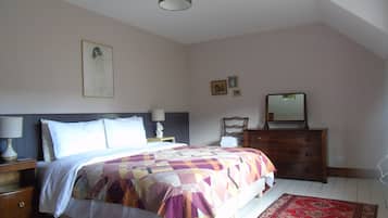 2 slaapkamers, een strijkplank/strijkijzer, reisbedje, gratis wifi