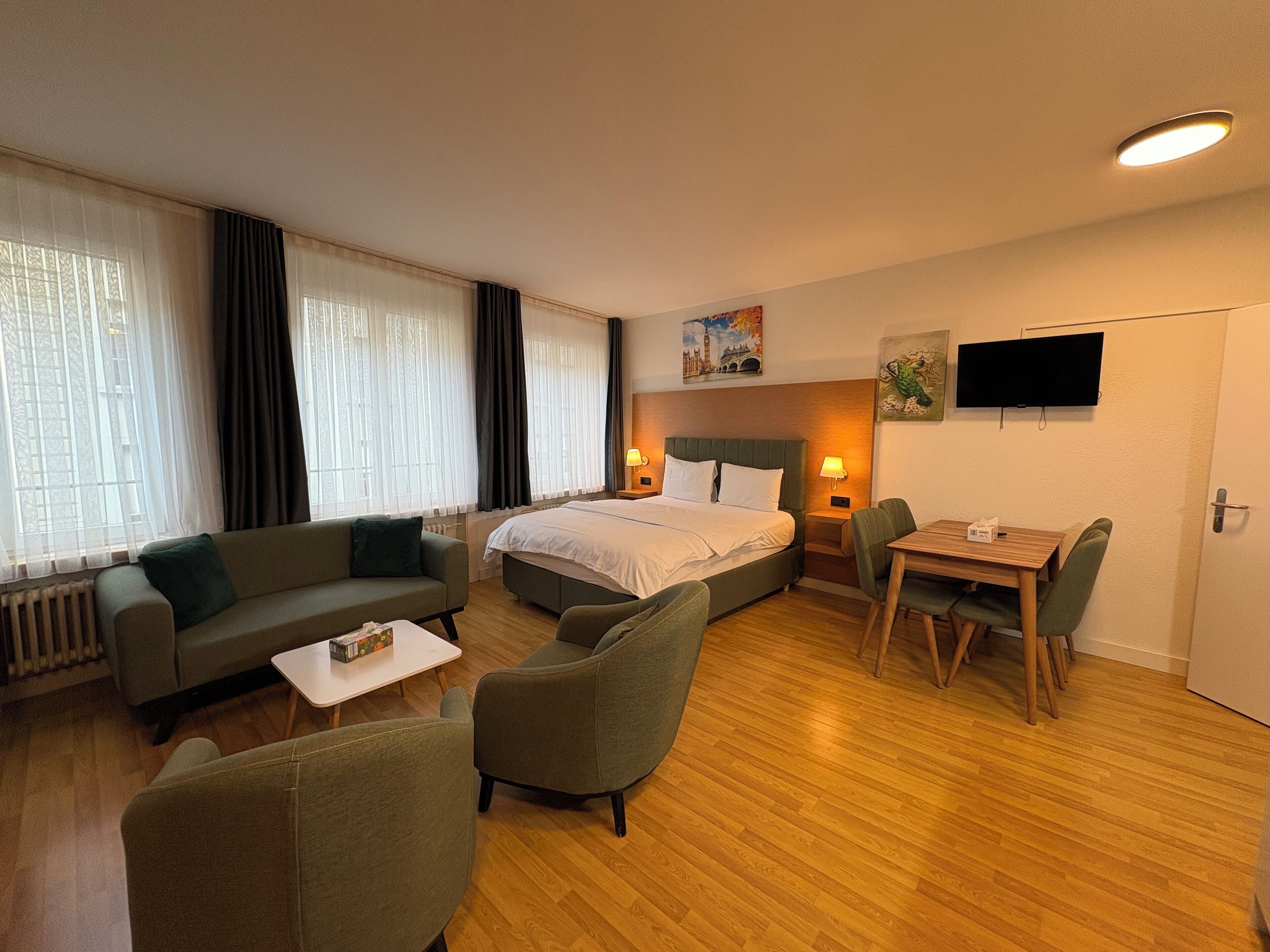 Iron/ironing board, free WiFi, bed sheets