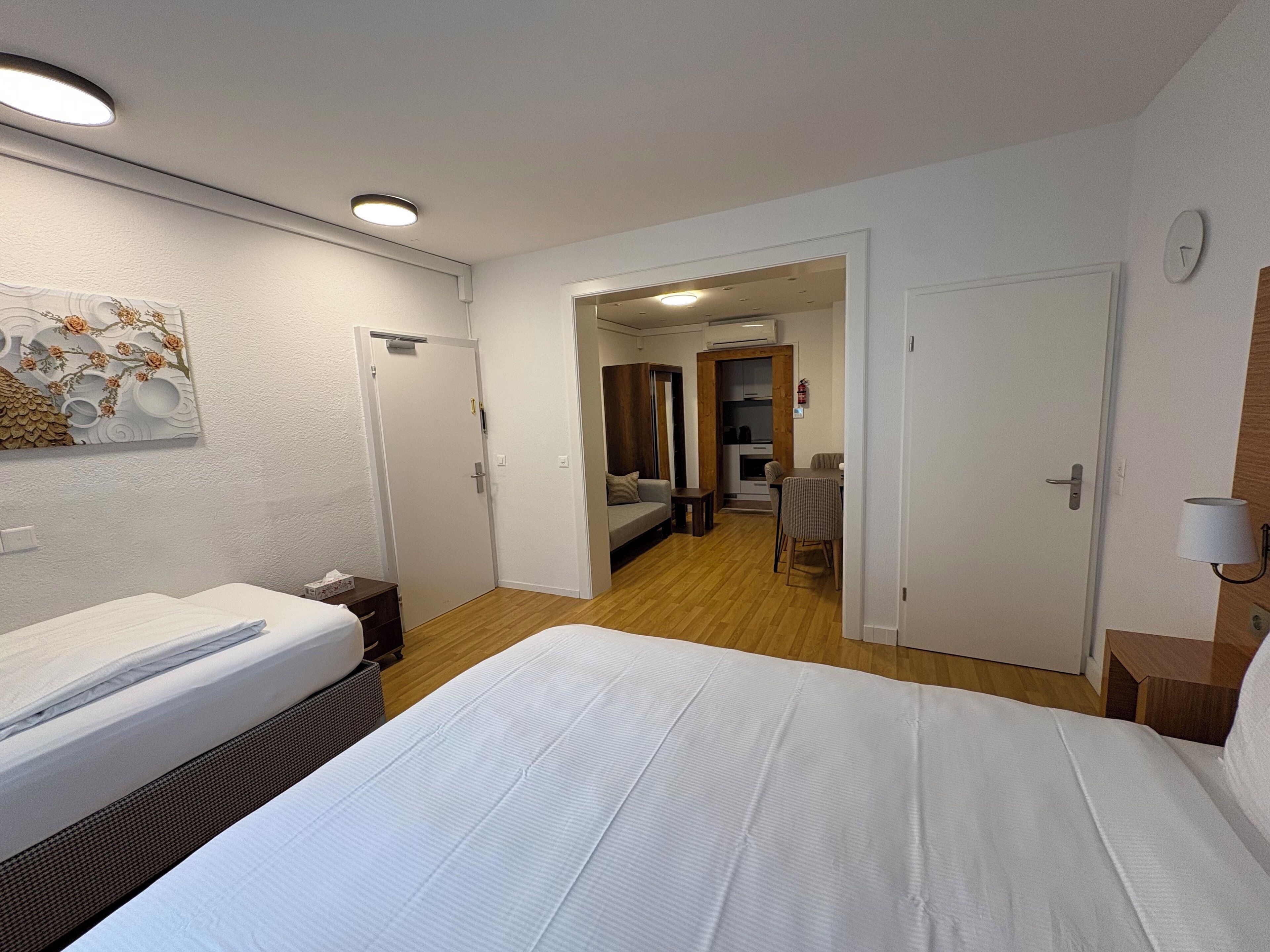 Iron/ironing board, free WiFi, bed sheets