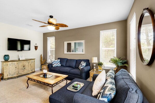 TV - ☀️Pool+Nature Trails-30A-1st Floor-Sandy Feet Retreat☀️ (SANTA RSA BCH)