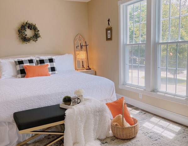 4 chambres, fer et planche à repasser, lit parapluie, Wi-Fi gratuit