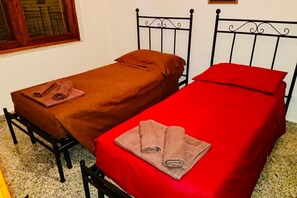 2 bedrooms, iron/ironing board - Quadrilocale Gallura (San Teodoro)