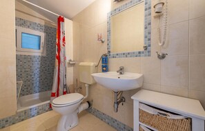 Shower - Lovely apartment in Vir (Vir)