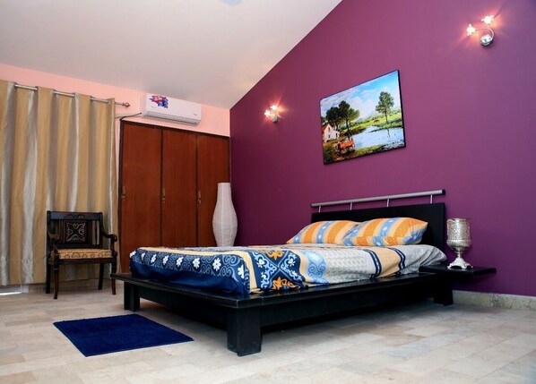 4 habitaciones, tabla de planchar con plancha y wifi gratis