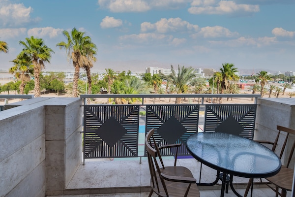 Superior Double with Balcony | Pemandangan dari bilik