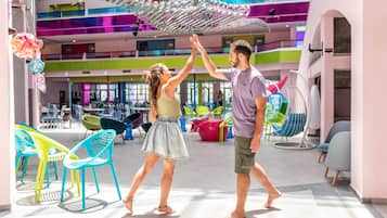 Sala de estar en el lobby