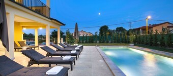 Superschönes Ferienhaus mit Pool