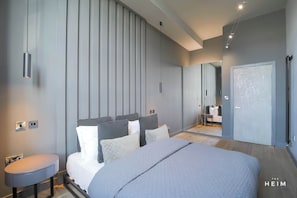 1 slaapkamer, een strijkplank/strijkijzer, wifi, beddengoed