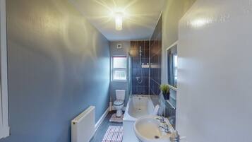 House | Bathroom