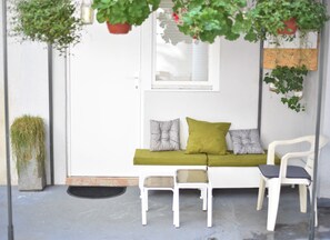 Terrace/patio - Micro Apartment, Outstanding Location, Japanese Concept (Belgrade)