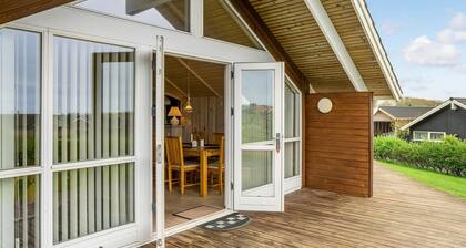 Stunning home in Vinderup with sauna