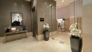 Nội thất lối vào