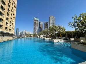 Infinity-Pool