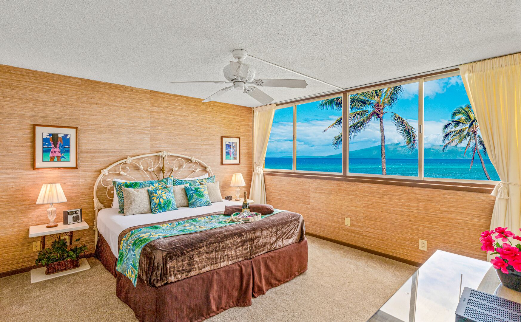 Direct Oceanfront Incredible Molokai View! Royal Kahana 309