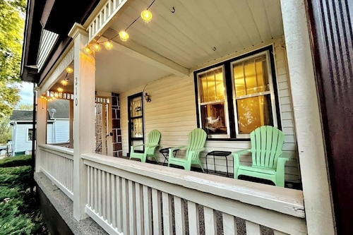 *State Parks*Bungalow*CoffeeBar*Pet Friendly*Porch