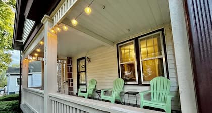 Pet-Friendly Downtown Ironton minutes away Elephant Rocks, Johnson Shut-ins