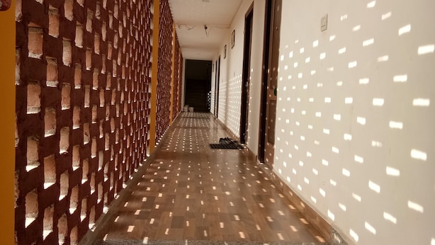 Unclassified image, 1 of 12, button - Hotel Tan Man Continental (Rajgir)