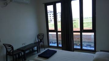 Basic Double or Twin Room | Hypo-allergenic bedding, bed sheets