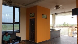 Unclassified image, 4 of 12, button - Hotel Tan Man Continental (Rajgir)