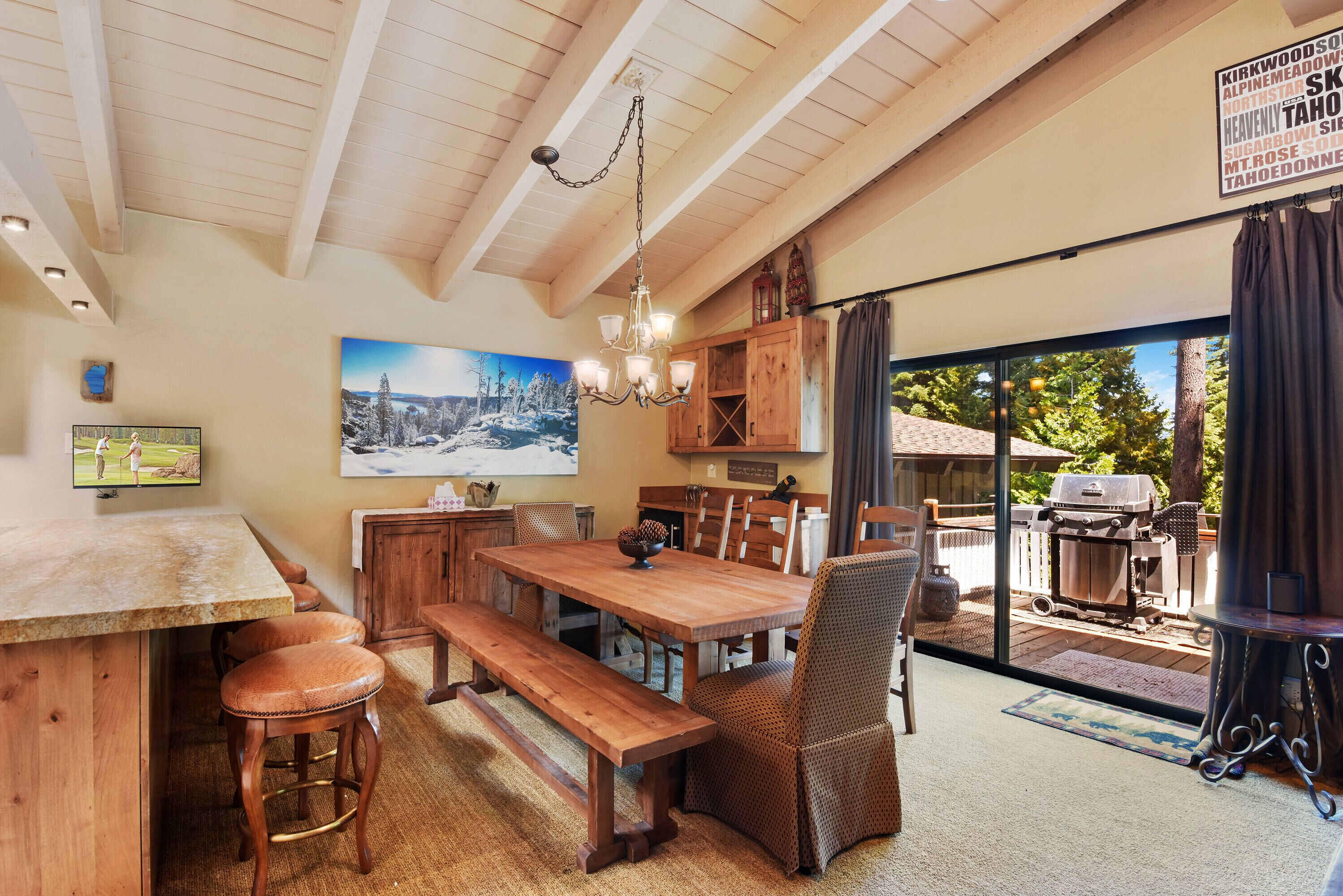 Tahoma Condo w/ Gas Grill | Lakefront HOA Amenities Access