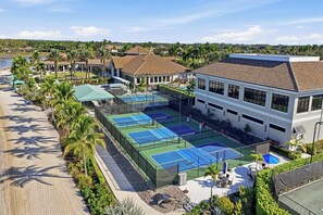 Sports court - Lake View First Floor Coach Home At Amenities Filled - The Quarry of Naples (Naples)