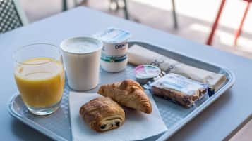 Daily buffet breakfast for a fee