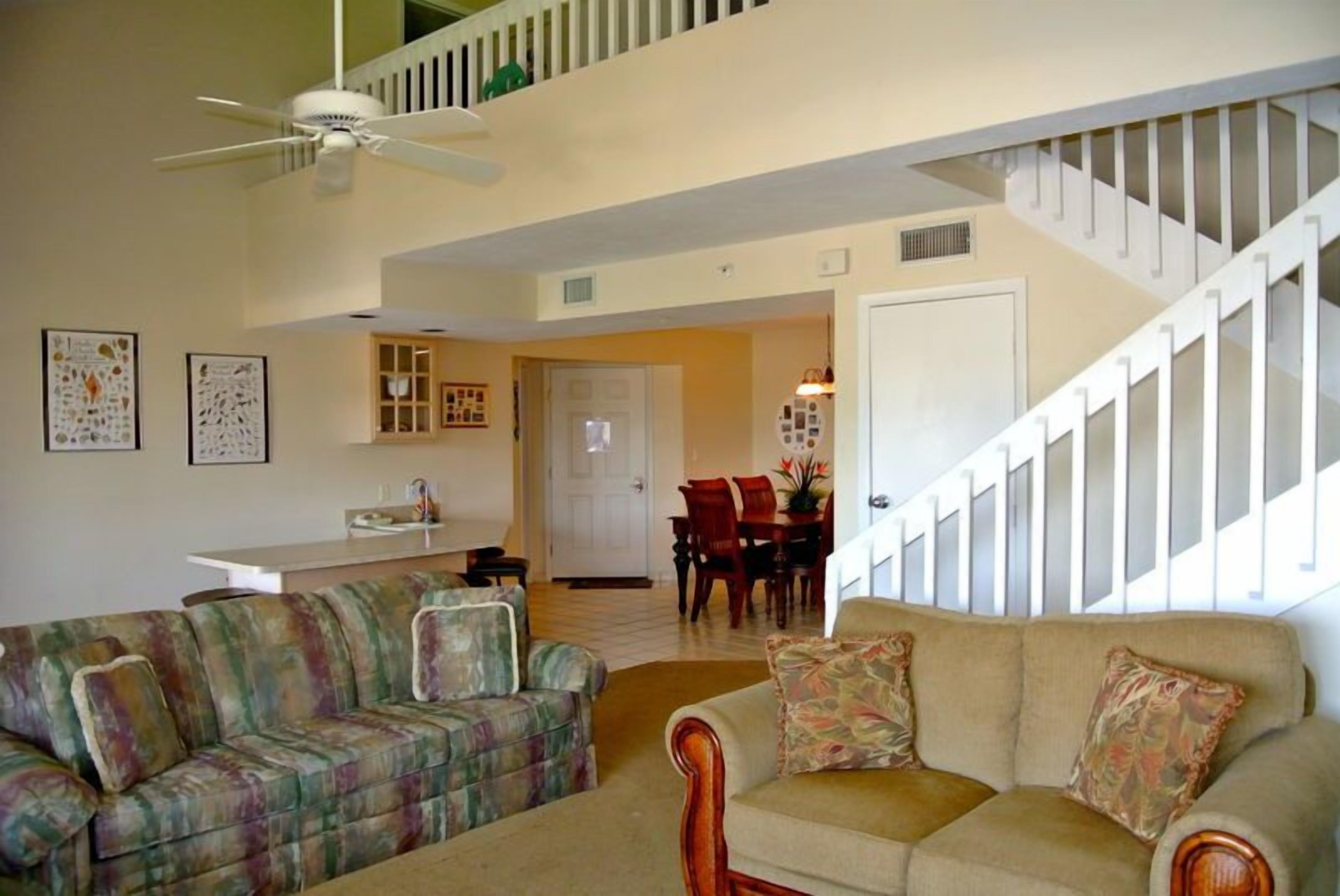 Condo, 4 Bedrooms | Living area