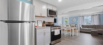 Happy Harbor w Hot Tub, Golf Cart and Luxury!