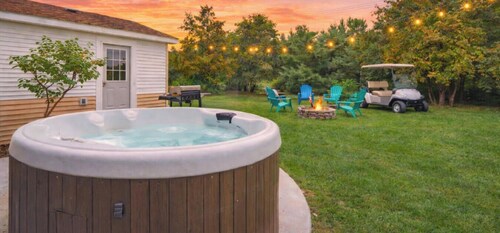 Happy Harbor w Hot Tub, Golf Cart and Luxury!