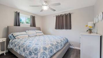 3 bedrooms, free WiFi, bed sheets